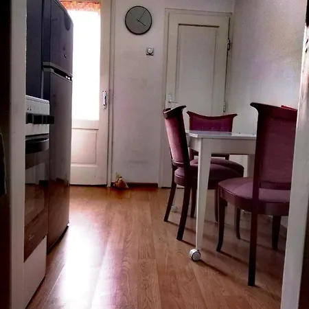 Cool People Apartmán Ni